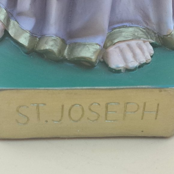 Resin Statue of Saint Joseph and the Infant Jesus - Picture 9 of 10
